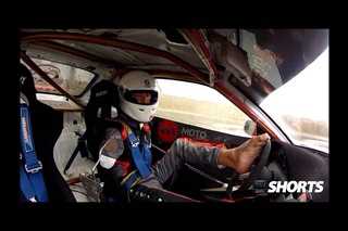 Man Drifting R34 Skyline with NO ARMS!!!! Insane Skill........