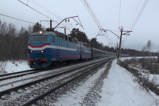 Электровоз ЧС7-045 с поездом № 341 Москва - Кишинёв