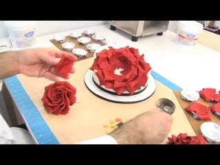 Украшение для торта: цветок из мастики