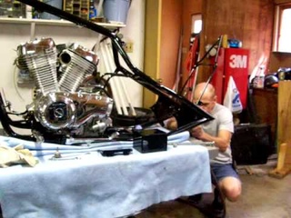 '93 bobber project bike 5 start of the reassembly after painting the frame