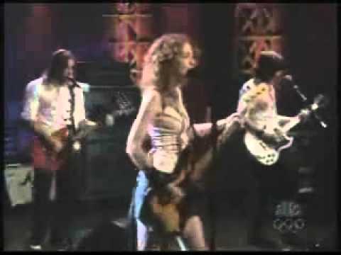 Melissa Auf der Maur Followed the Waves on The Tonight Show with Jay