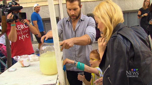Cast of Suicide Squad visits young girls lemonade