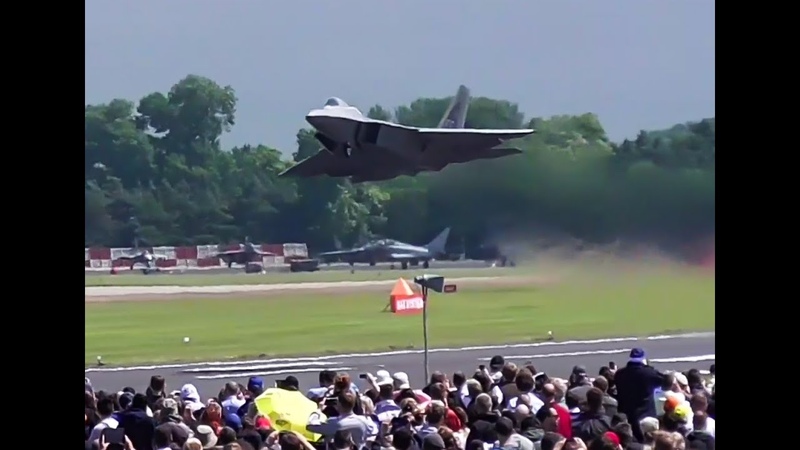 F 22 raptor AMAZING vertical take off RIAT