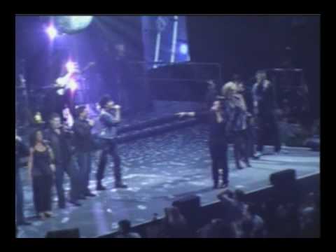 American Idols Dont Stop Believin 8, 28, 09 Milwaukee, WI Kris ALLEN Adam LAMBERT Danny