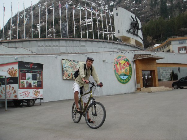 Надир Есжанов | Алматы