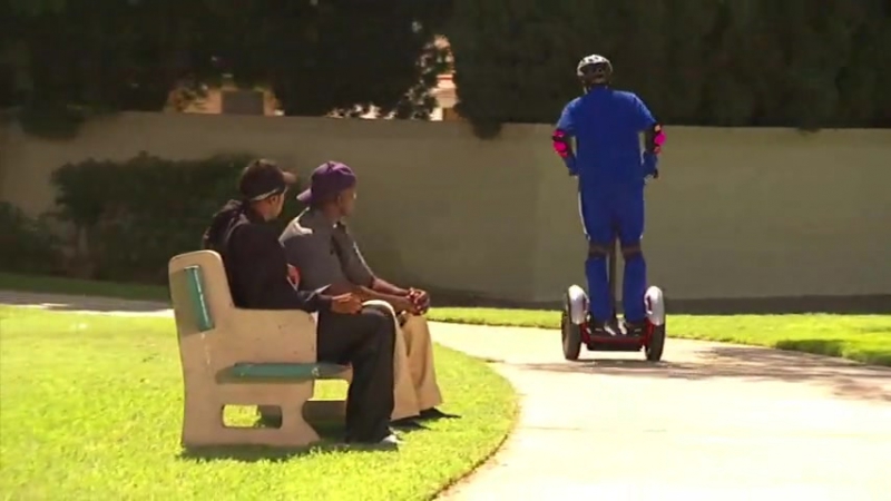 Weird Al Yankovic White And Nerdy (Пародия на Chamillionaire Riding