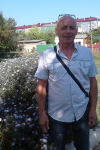 Анатолий Волков