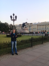 Александр Русанов