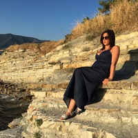 Анна Тихонова