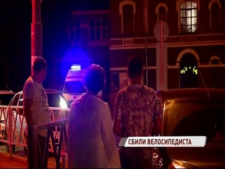 Маршрутка в кустах, легковушка всмятку: в Ярославле в ДТП пострадали люди