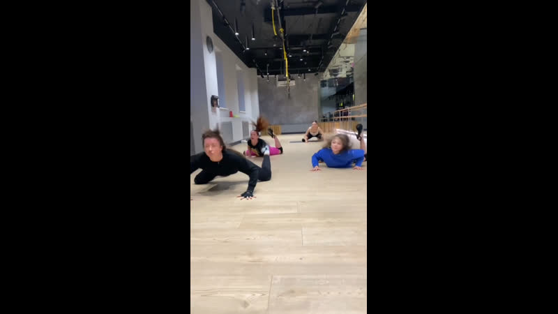 Видео от Arena