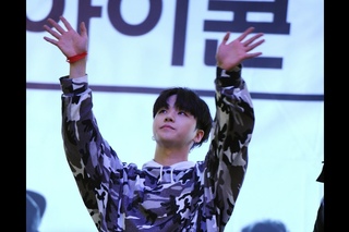 170603 FANCAM Jinhwan @ Finsign Jamsil Lotte World Mal
