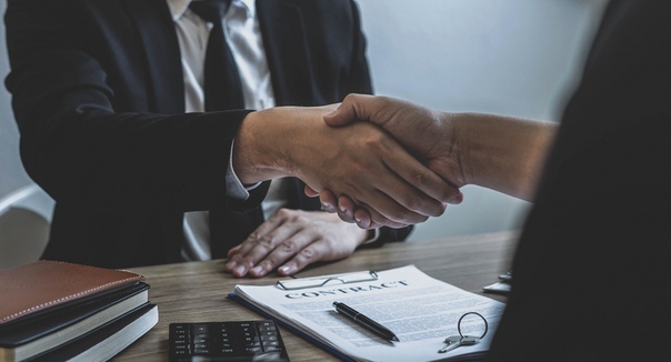 Схема уступки права требования долга. Исполнение новому кредитору. Третьи лица в обязательстве в гражданском праве. Деловая сделка. Требование полномочия должника к кредитору.