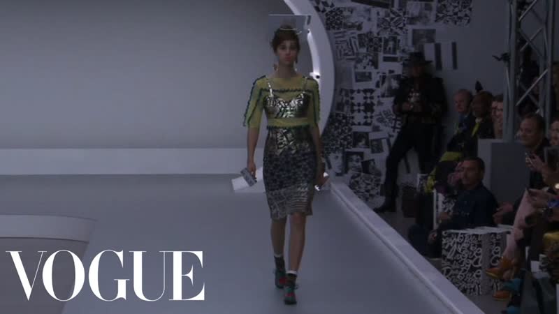 Louise Gray Ready to Wear Spring 2013 Vogue Fashion Week Runway