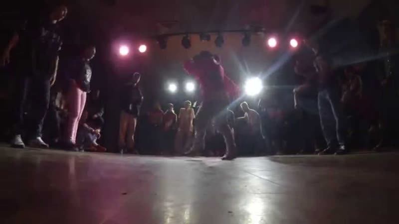 Fresh young vs Life style (1, 8 Top Rock Footwork BREAK THA NIGHT spb