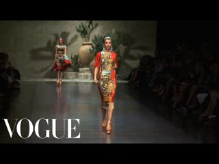 Dolce & Gabbana Ready to Wear Spring 2013 Vogue Fashion Week Runway Show